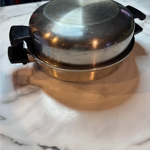 Surgical stainless Dutch oven Cookware Set. Stackable. Stove top - Picture 4 of 5